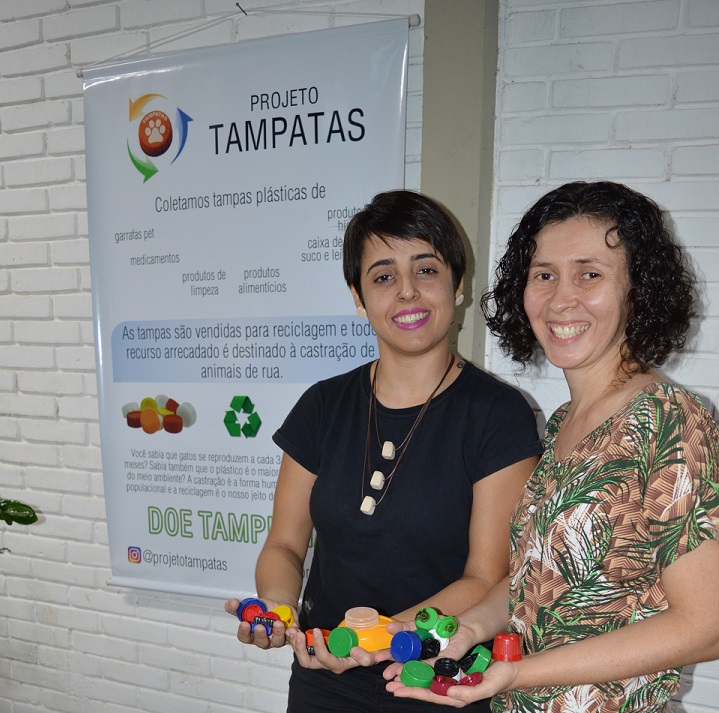 Ponto de coleta do Projeto TAMPATAS, no câmpus Goiânia Oeste. Ponto de coleta do Projeto TAMPATAS, no câmpus Goiânia Oeste.